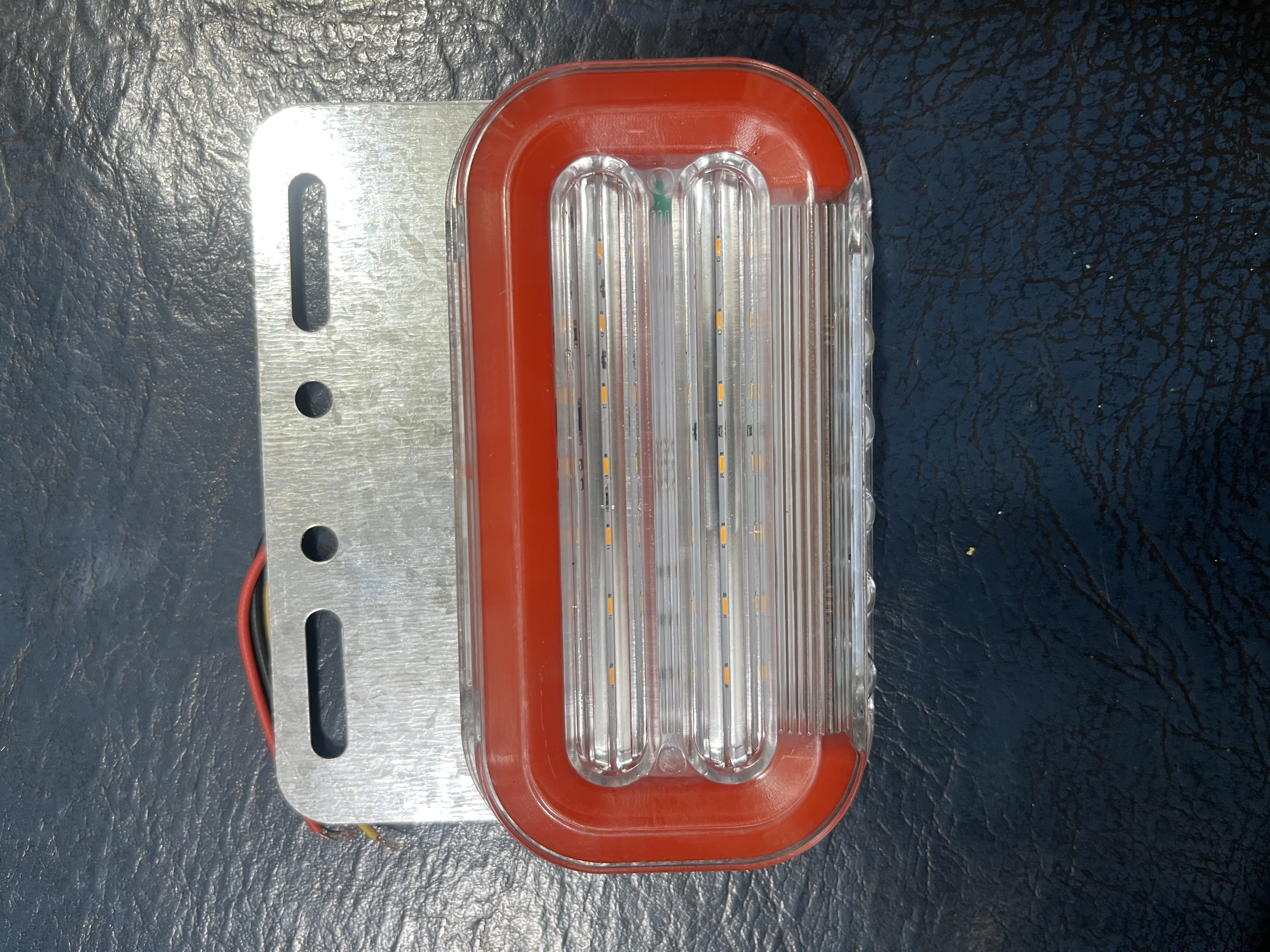 چراغ بغل تریلی و کامیون پایه آویز