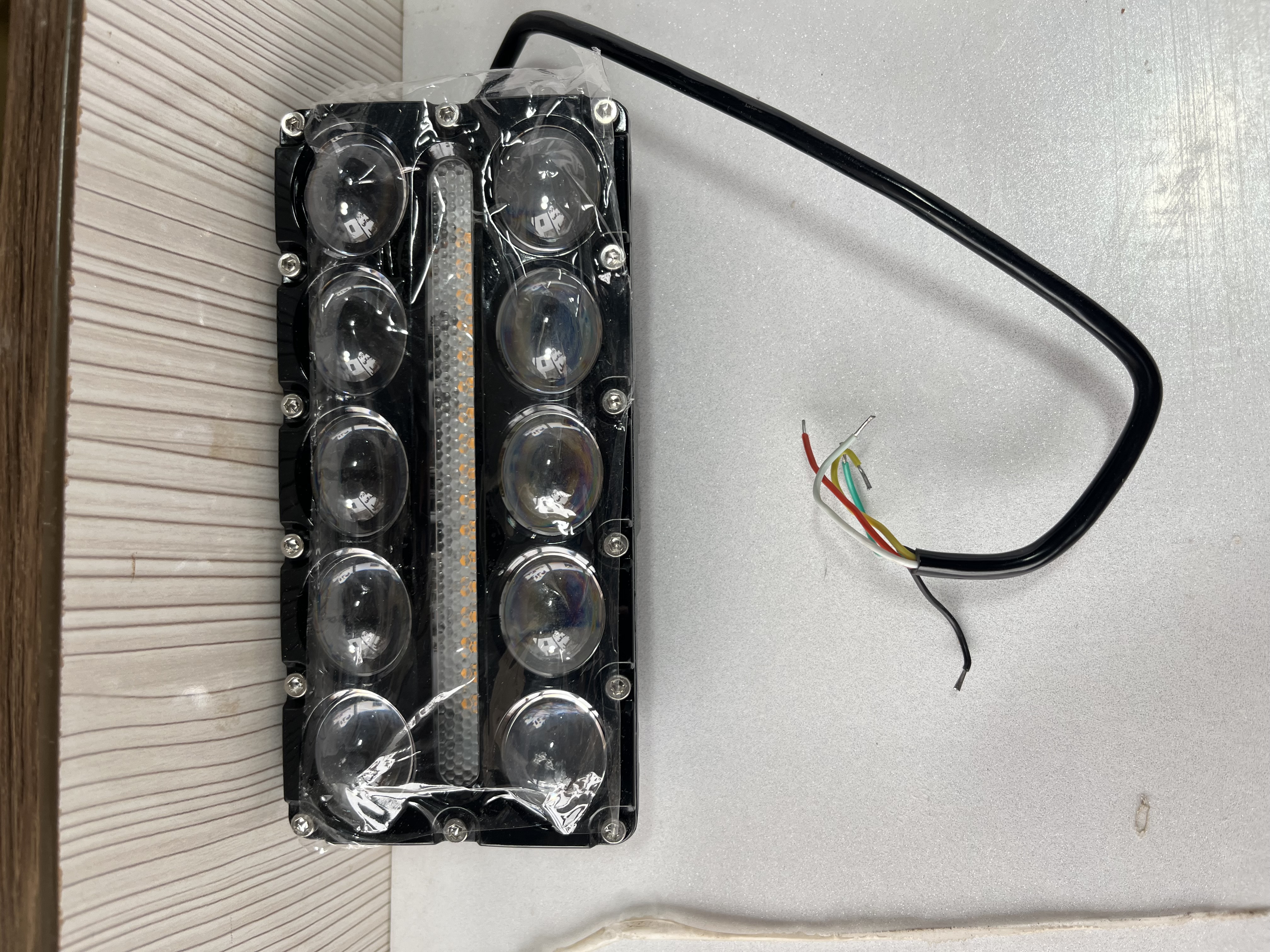 چراغ پرژکتور 10 لنز وسط فدرال آفرودی